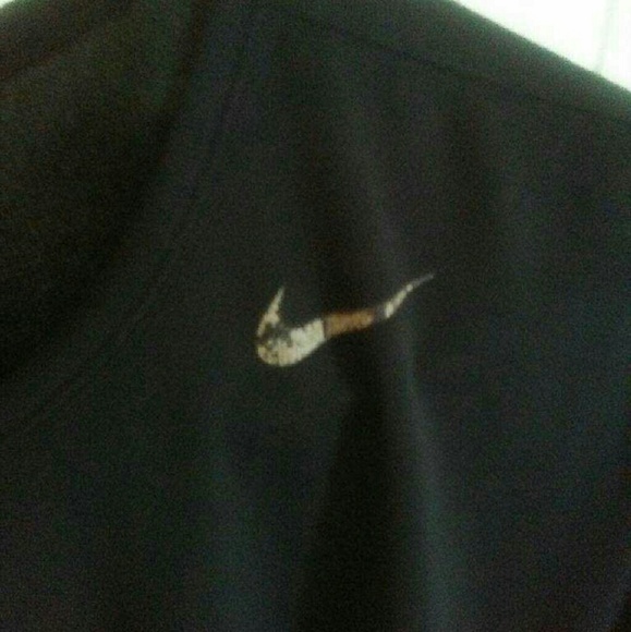 Nike Dri-Fit Shirt - Picture 5 of 5